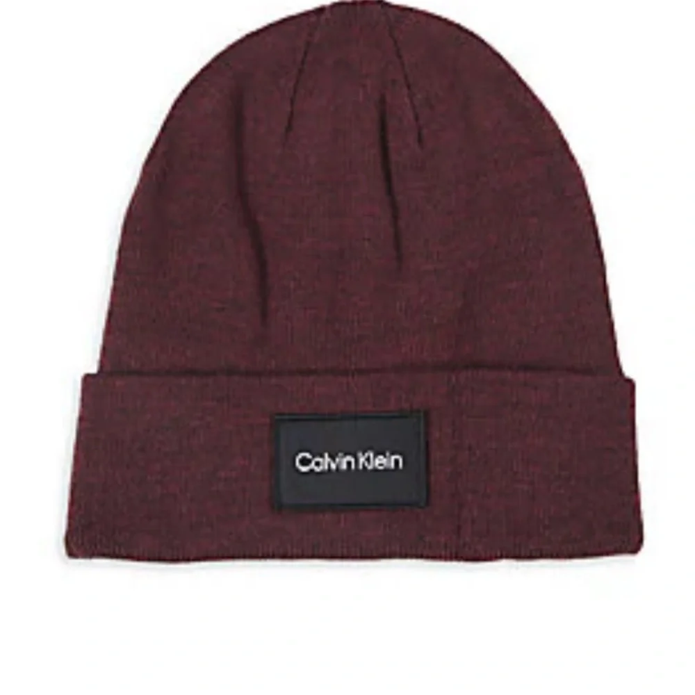 Calvin Klein Men’s Woven Patch Beanie - Burgundy Knit Hat - NWT